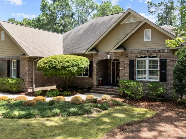 7 Augusta Drive, Southern Pines, NC 28387