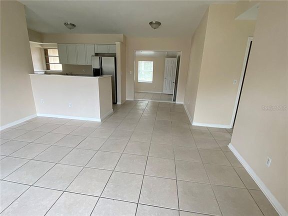 3rd image of 1451 Layton Ave