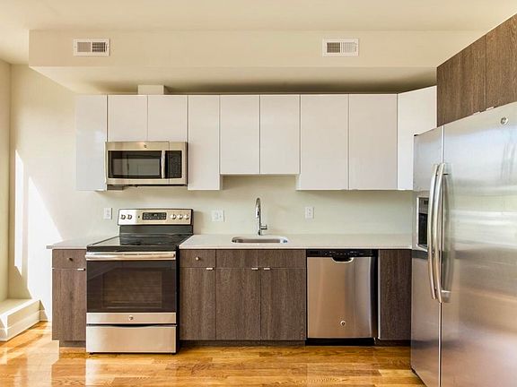 2nd image of 1647 Germantown Ave APT 2