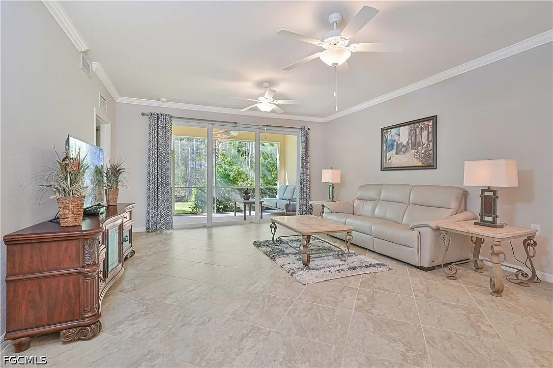 2 bed, 2.0 bath, 1238 sqft, $5,000 — Photo 1