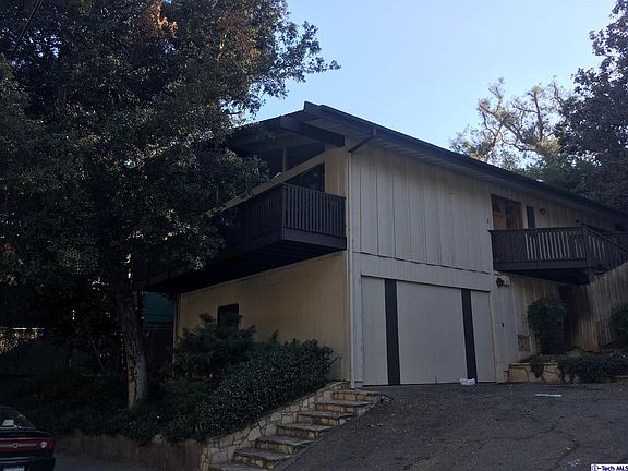 2nd image of 223 Museum Dr