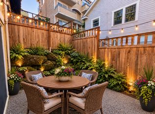 39 Etruria St APT 5, Seattle, WA 98109