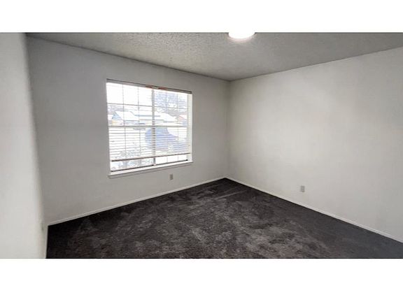 4th image of 1709 Georgia St #1709