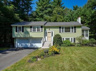 8 Hillcrest Rd, Medfield, MA 02052