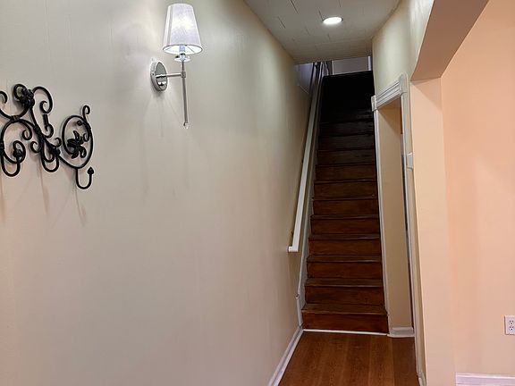 2nd image of 729 Wolf Ave