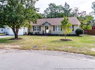 5800 Maidstone Ln, Hope Mills, NC 28348