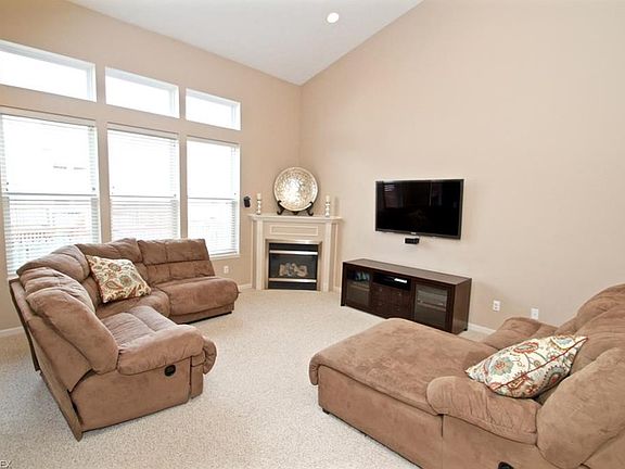 2nd image of 9609 Taberna Ln