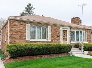 2304 S 20th Ave, Broadview, IL 60155