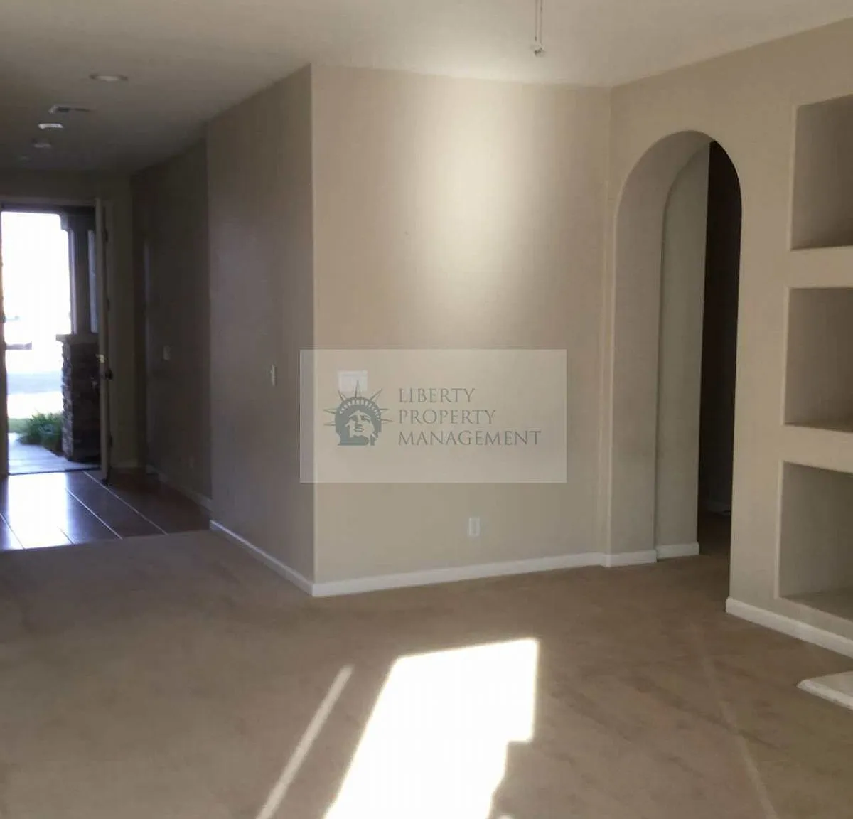 3 bed, 1671 sqft, $2,295 — Photo 3