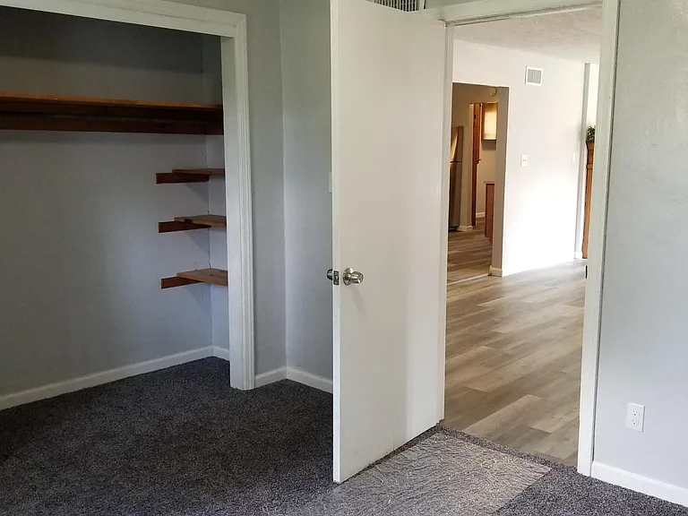 50 Home St — Photo 19