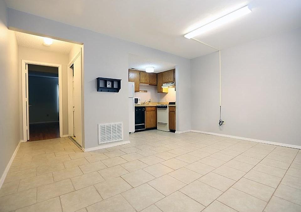 2nd image of 2138 N Garland Ave