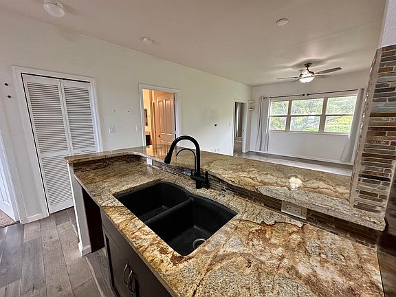 3rd image of 121 Hoowaiwai Loop APT 805