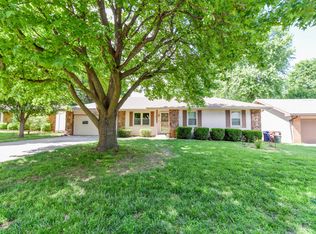 1723 W Swan St, Springfield, MO 65807
