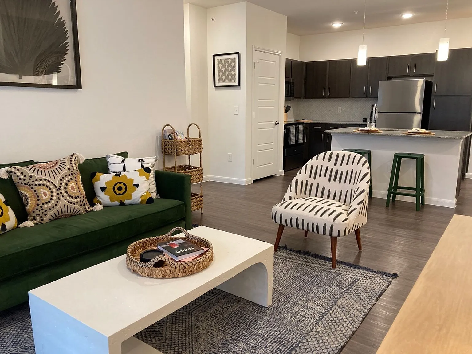 MedWest Apartments — Photo 3