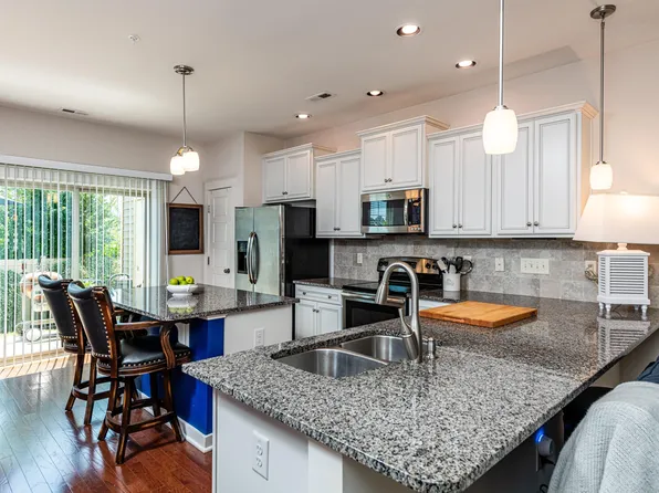 7809 Lillyhurst Dr, Raleigh, NC 27612