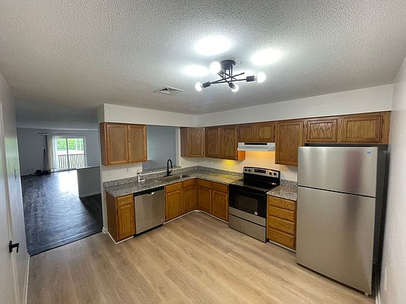 5th image of 2101 Ottawa St #203-C