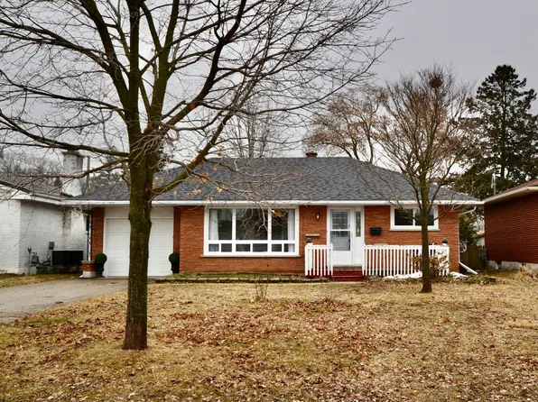 22 Queenston Cres, London, ON N5W 1N6