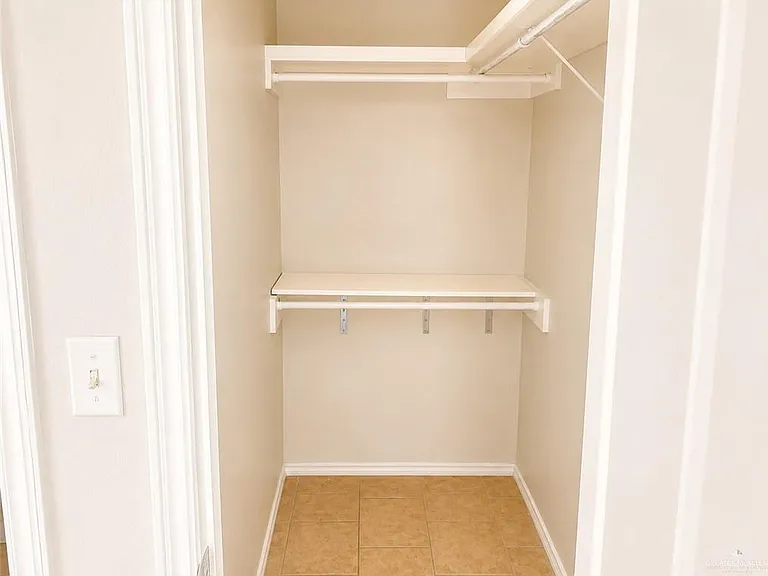 3808 W Zelma St #1 — Photo 8