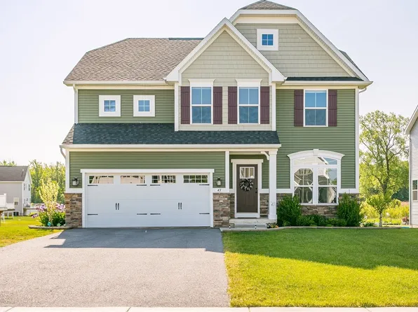 43 Harvest Ridge Trl, West Henrietta, NY 14586