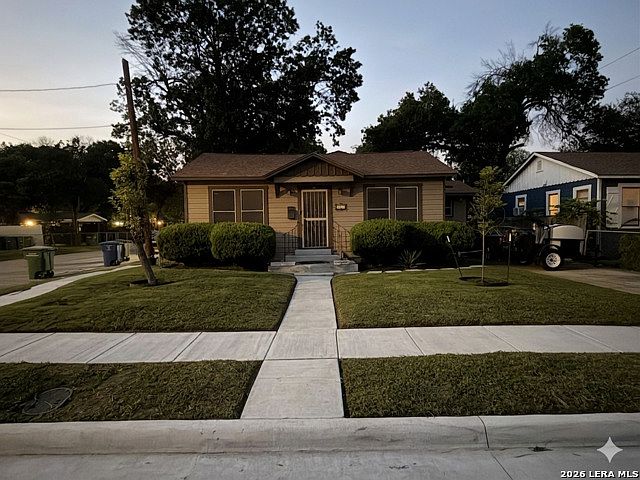 1st image of 355 Royston Ave