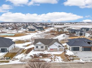 7052 Stags Leap Ln, Marion, IA 52302