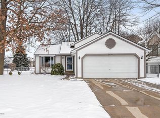 5456 Brittany Dr SE, Kentwood, MI 49548
