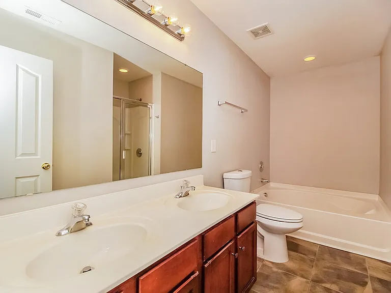 1415 Ladora Dr — Photo 12