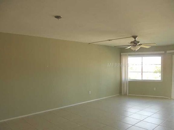 5th image of 1215 S Portofino Dr APT 403