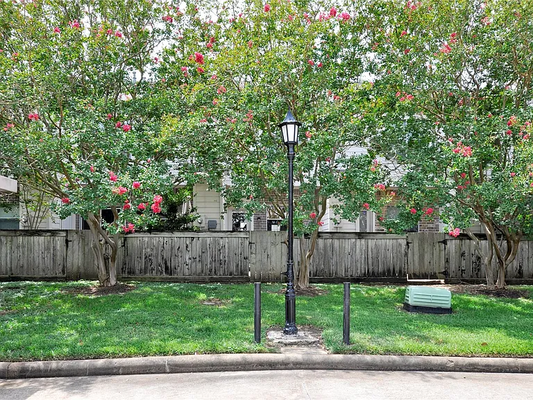 2930 Grants Lake Blvd #2704 — Photo 26