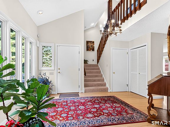 5th image of 12 Hawley Hill Road
