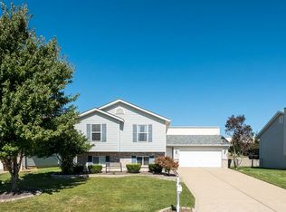 3262 Hyatt Ct, Saint Charles, MO 63303