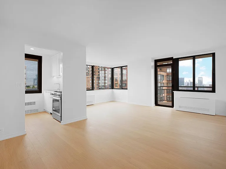 124 W 60th St #16D — Photo 3