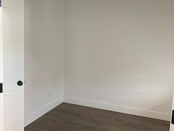 small bedroom downstairs