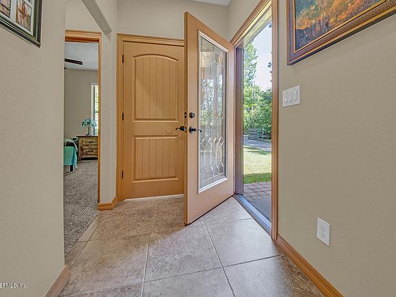 2nd image of 95079 Oriole St