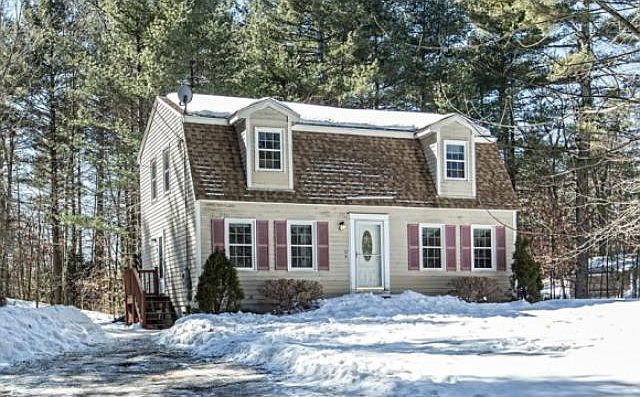 1st image of 12 Woods Ave