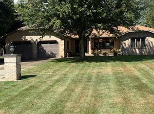 25856 N White Tail Rd, Sturgis, MI 49091