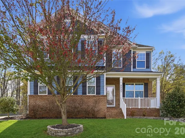 2237 Balting Glass Dr, Indian Trail, NC 28079