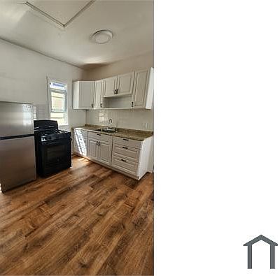 3rd image of 10318 116th St #2