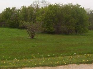 24-44 Ridge Wood Ct, Freeport, IL 61032