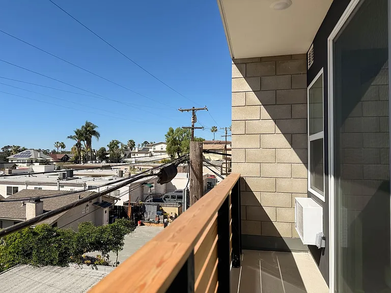 1520 Tyler House — Photo 20