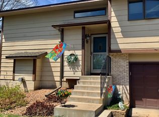 1627 Pheasantwood Trl, Northfield, MN 55057