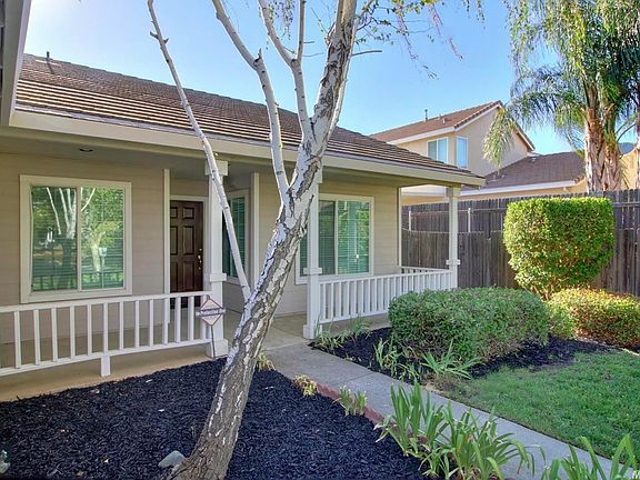 3rd image of 8350 Soucran Ct