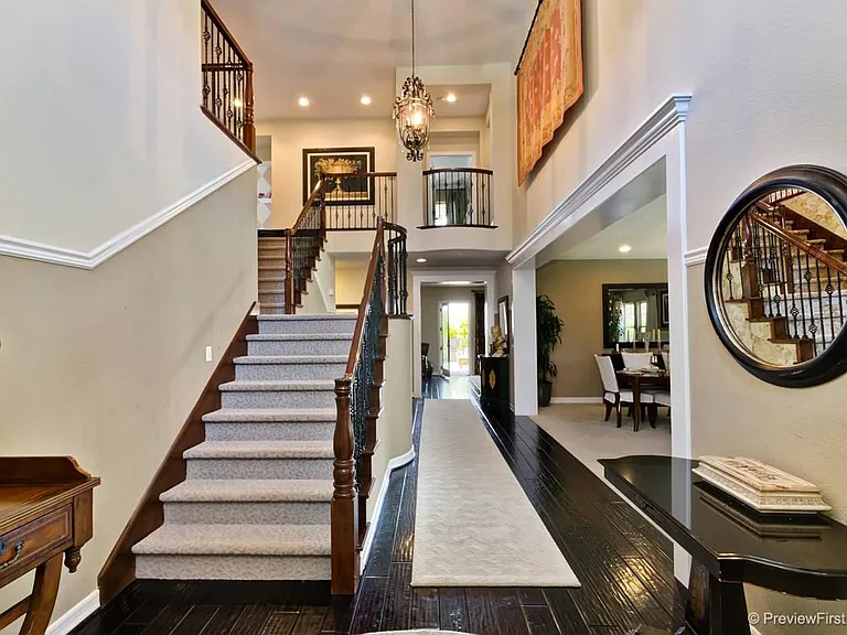 858 Genoa Way — Photo 2