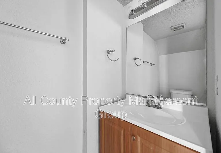 4921 Miller Ave — Photo 13