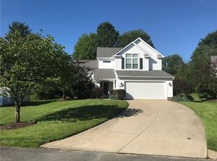 1335 Fieldstone Ct, Broadview Heights, OH 44147