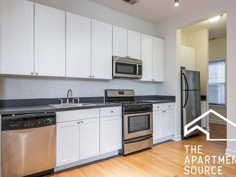 4710 N Sheridan Rd #22S — Photo 1