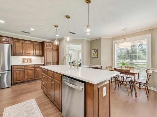 130 Vz County Road 3509, Wills Pt, TX 75117
