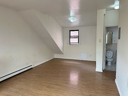 2nd image of 41-03 Denman St #2