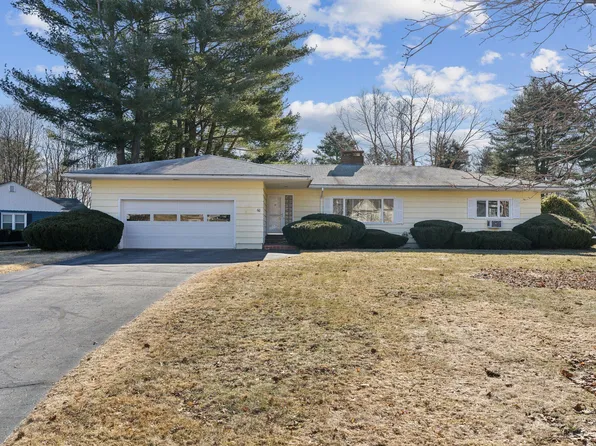 60 Hampton Avenue, Auburn, ME 04210