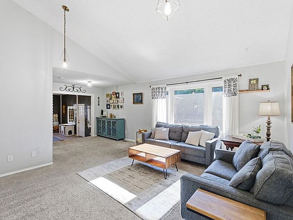 5th image of 1414 Tanglewood Ct